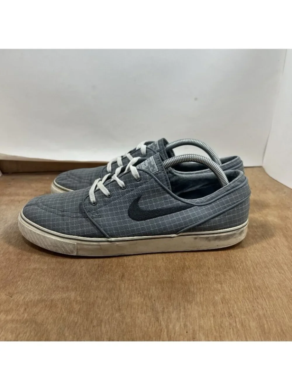 Nike please review